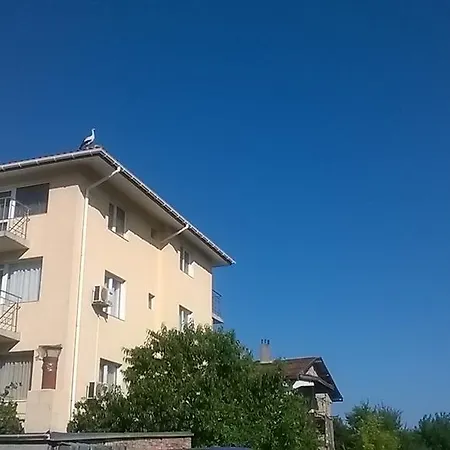 House Of Flowers Penzion 3*