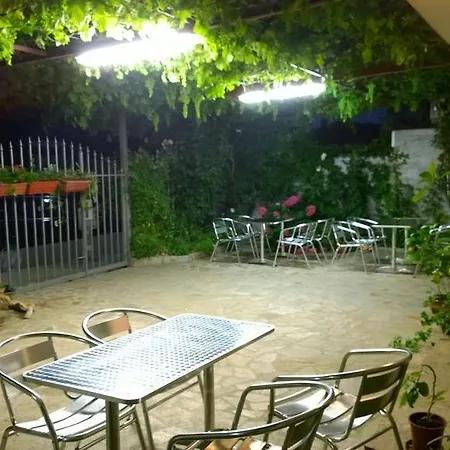 House Of Flowers Penzion