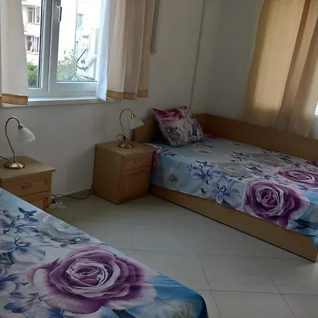 House Of Flowers Achtopol