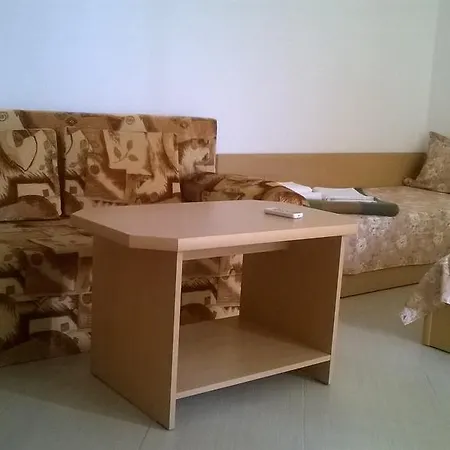 ゲストハウス House Of Flowers