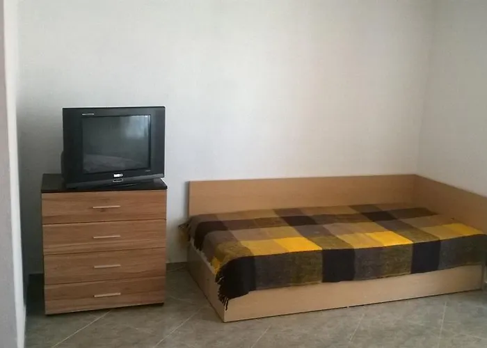 House Of Flowers Achtopol