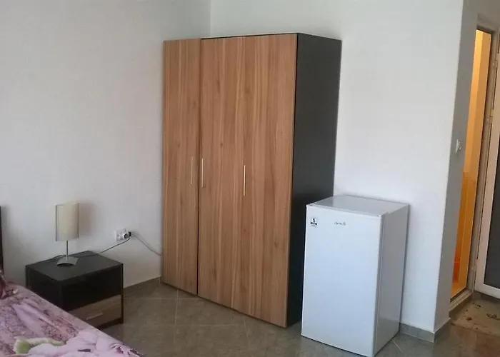 House Of Flowers Achtopol